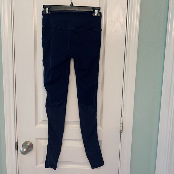 Victoria Sport Leggings - Picture 2 of 5